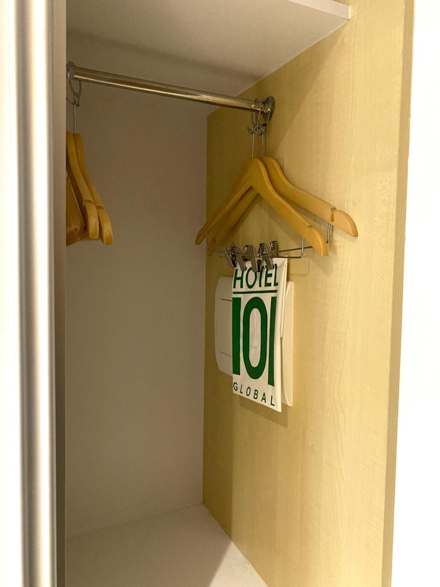 Hotel101 - Fort Taguig Exterior photo